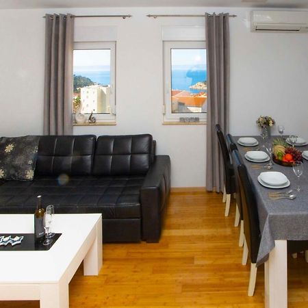 Apartment Lauc Makarska Bagian luar foto