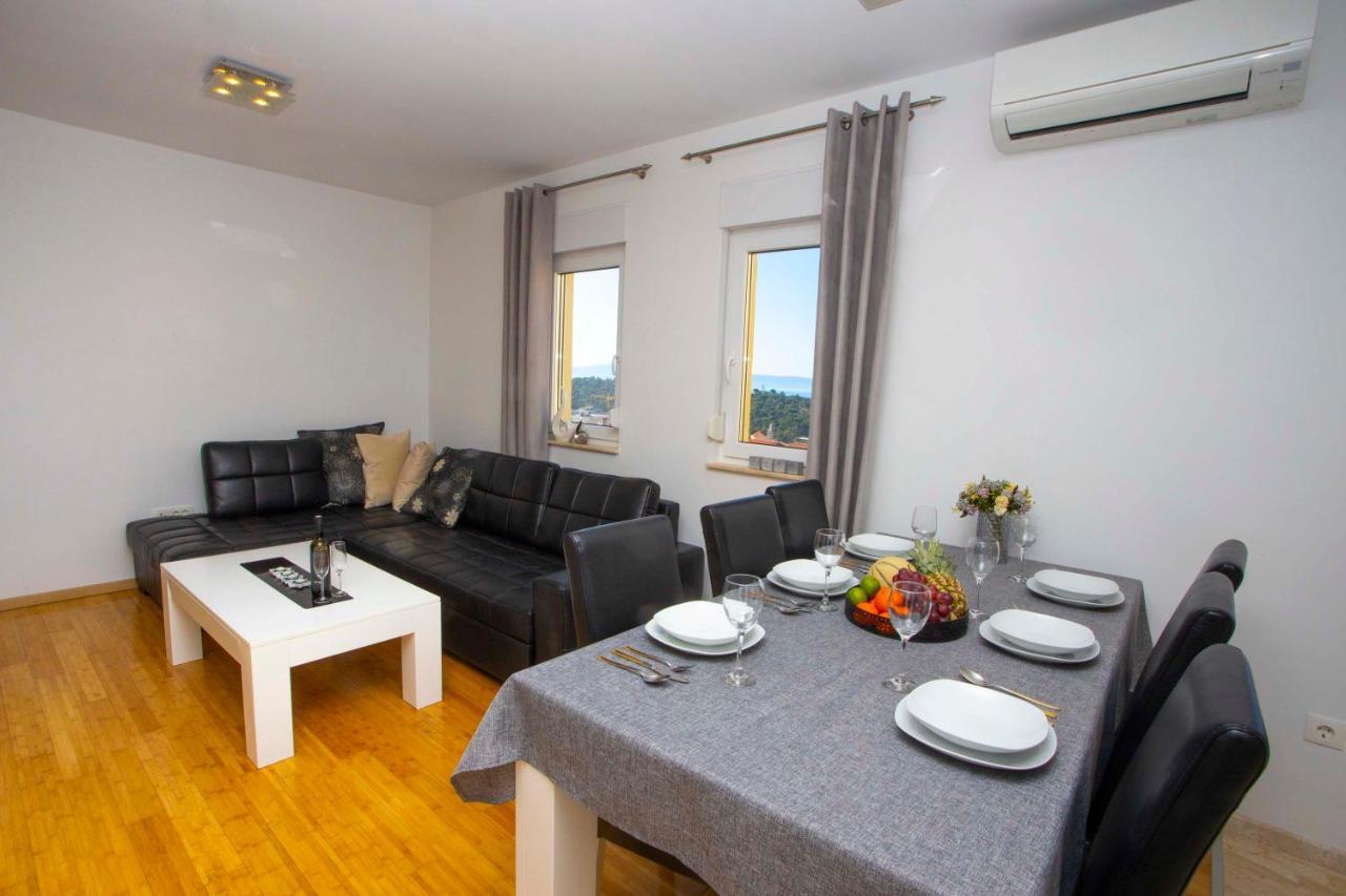 Apartment Lauc Makarska Bagian luar foto