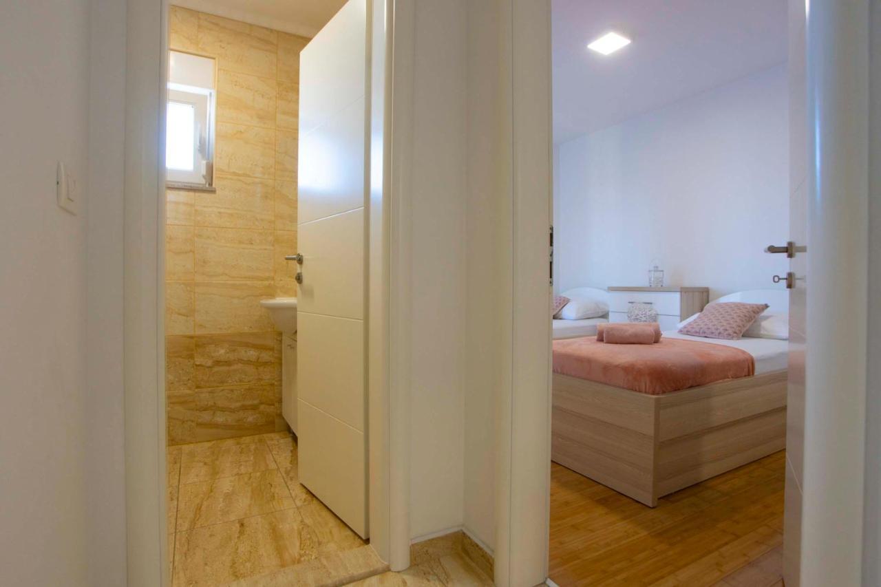 Apartment Lauc Makarska Bagian luar foto